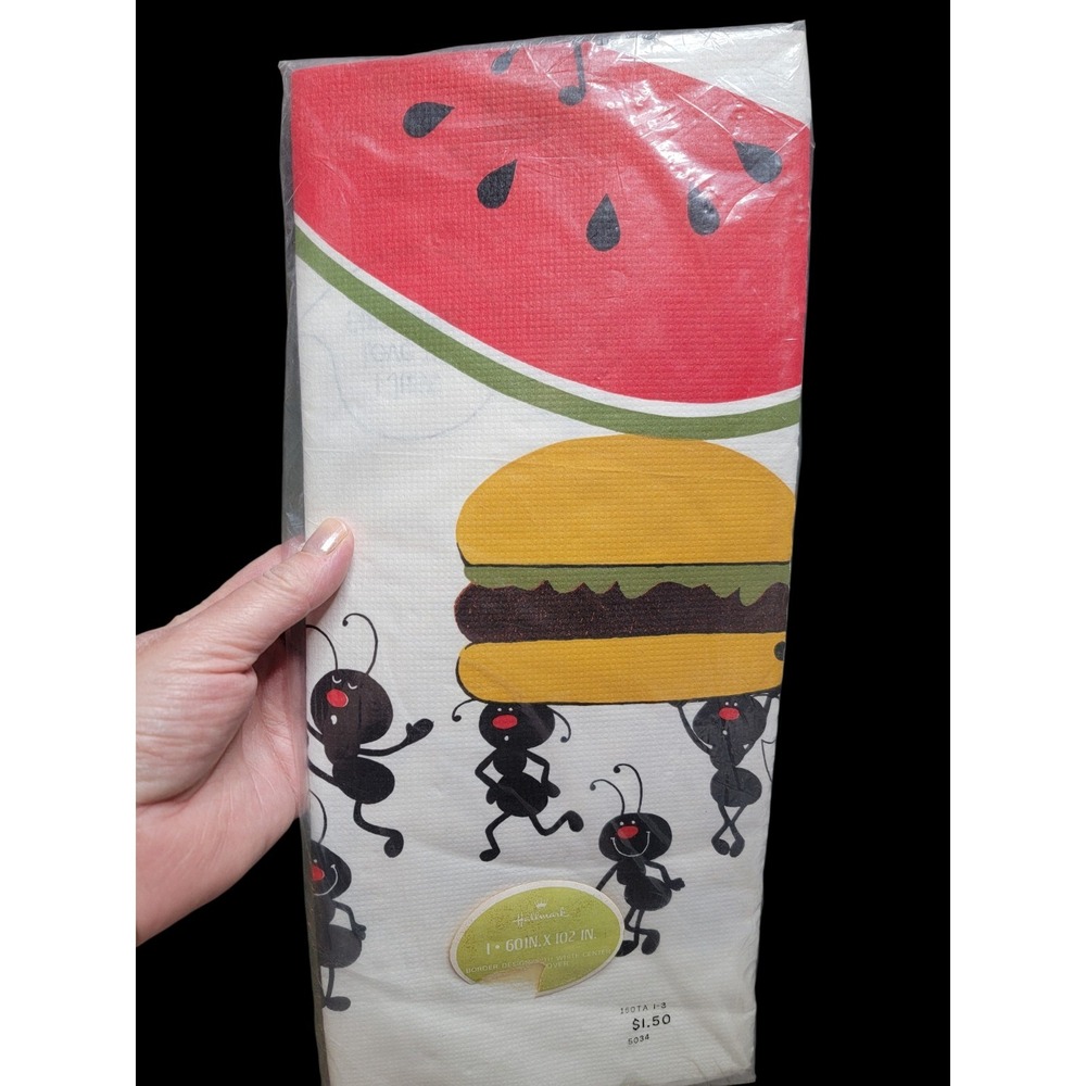 NIB New Vintage Hallmark Picnic Themed Paper Tablecloth Ants Burger 60 X 102
